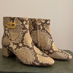 Lauren Ralph Lauren Wynne II Booties Size 6.5